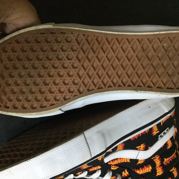 Vans Men's size 8 color black with flame colors excellent used condition high - Picture 5 of 8